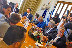 Τον Οργανισμό Λιμένος Ηρακλείου  επισκέφθηκε στο πλαίσιο της επίσκεψης του στην Κρήτη, ο υπουργός Περιβάλλοντος και Ενέργειας  κ. Κωστής Χατζηδάκης.