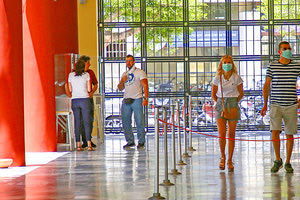 Οι πρώτοι επισκέπτες χθες στο Αρχαιολογικό Μουσείο