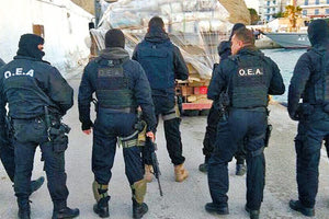 Ναρκω-πλοία έμφορτα με τόνους κατεργασμένης κάνναβης και εκατομμύρια χάπια συνθετικής αμφεταμίνης στα νερά του Κρητικού πελάγους