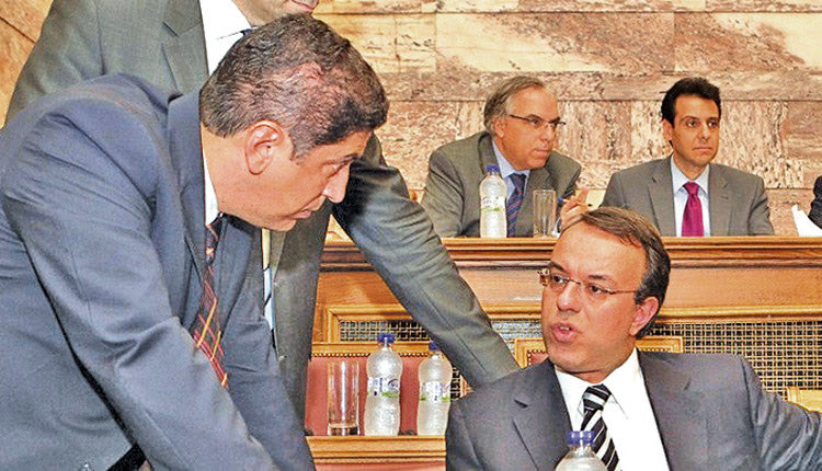 Ο υφυπουργός Αθλητισμού Λευτέρης Αυγενάκης και ο υπουργός Οικονομικών, Χρήστος Σταϊκούρας
