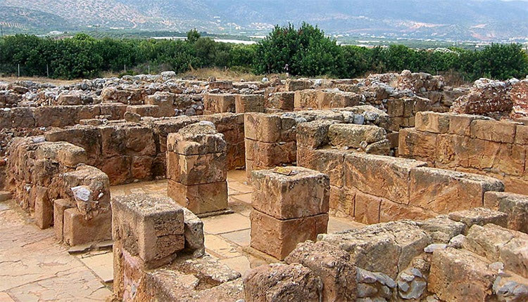 Στον αρχαιολογικό χώρο των Μαλίων