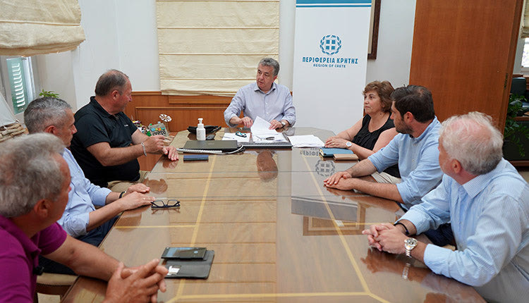 Δυο συμβάσεις που αφορούν στη Περιφερειακή Ενότητα Λασιθίου με συνολικό προϋπολογισμό 50.000 ευρώ υπέγραψε ο Περιφερειάρχης Κρήτης Σταύρος Αρναουτάκης.