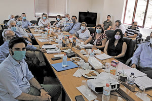 συνάντηση εργασίας της Διοίκησης της 7ης ΥΠΕ Κρήτης, με τις Διοικήσεις των νοσοκομείων και την Προϊσταμένη της Ειδικής Υπηρεσίας Διαχείρισης του ΕΠ Περιφέρειας Κρήτης, κα Μαρία Κασσωτάκη