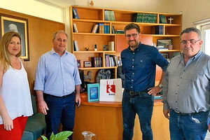 Συνολικά 167 tablets στα δημοτικά σχολεία του Δήμου Μαλεβιζίου προσφέρει ο όμιλος εταιρειών Ελληνικά Πετρέλαια – ΕΚΟ