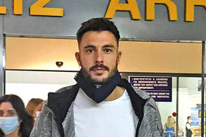 Ο Σαρδινέρο χθες βράδυ στο αεροδρόμιο Ηρακλείου