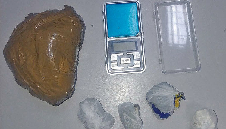 συνελήφθησαν στα Χανιά για κατοχή και διακίνηση ναρκωτικών ουσιών.