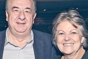 Την πρόσκληση του περιφερειάρχη Κρήτης Σταύρου Αρναουτάκη για επίσκεψη στην Κρήτη αποδέχθηκε η Επίτροπος για τη Συνοχή και τις Μεταρρυθμίσεις Ελίζα Φερέιρα.