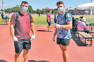 Ο Φραντζεσκάκης με τον Αναστασάκη ¨μονομάχησαν” στη σφύρα στα Χανιά