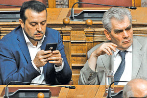 Σάλος με την αποκάλυψη των συνομιλιών μεταξύ Παππά και Μιωνή