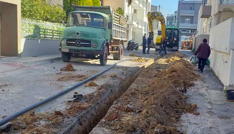 εργασίες για την αντικατάσταση δικτύων ύδρευσης στις περιοχές Mασταμπά- Θέρισσος
