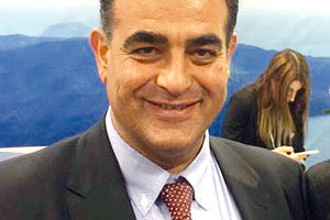 ο Δημήτρης Κουμπαράκης