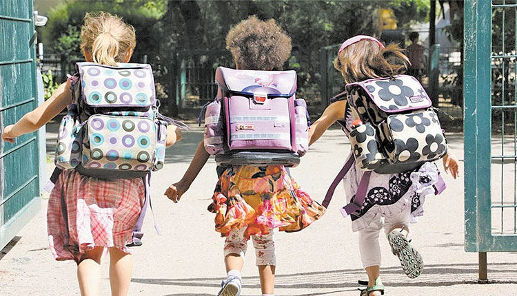 ΣΤΗΝ ΠΡΩΤΟΒΑΘΜΙΑ ΕΚΠΑΙΔΕΥΣΗ: Παρά τα “μη” και τα “όχι”,  επέστρεψαν τα χαμόγελα