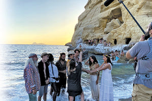 τα γυρίσματα της ταινίας «Η Παραλία» στα Μάταλα