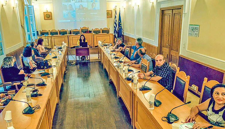 Την πορεία του προγράμματος «The Tipping Point» συζήτησε η αντιπεριφερειάρχης Κρήτης Παιδείας, Διά Βίου Μάθησης, Απασχόλησης και Νέας Γενιάς Έφη Κουτεντάκη με εκπροσώπους του προγράμματος