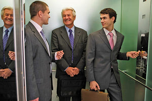 Στο ασανσέρ