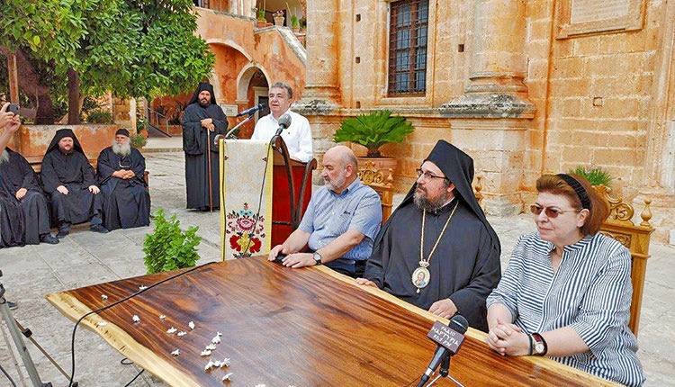 Από την υπογραφή της σύμβασης για την ανάδειξη και προστασία της Ιεράς Μονής Αγίας Τριάδας