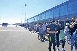 Η διαχείριση της πανδημίας σε τοπικό επίπεδο σε συνδυασμό με την επίσημη έναρξη της τουριστικής σεζόν