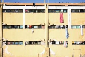 πίσω από τα κάγκελα της φυλακής