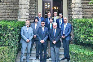 H τελετή υπογραφής των συμβολαίων μεταξύ της ΕΤΕπ και των Υπουργείων Οικονομικών και Ανάπτυξης και Επενδύσεων για τη χρηματοδότηση του “Παρατηρητηρίου Γεωεπιστημών και Κλιματικής Αλλαγής ΠΑΓΓΑΙΑ - PANGEA στα Αντικύθηρα”