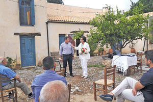 Στην Ιερά Μονή Παναγίας Γκουβερνιώτισσας ,όπου έγινε ξενάγηση και διάλεξη ολοκληρώθηκε προχθες το απόγευμα το μαθησιακό πρόγραμμα «Ξενάγηση στο Κρητικό Παρελθόν» με τη διαπρεπή επαγγελματία ξεναγό και συγγραφέας, κ. Αθηνά Ν. Κυριακάκη – Σφακάκη