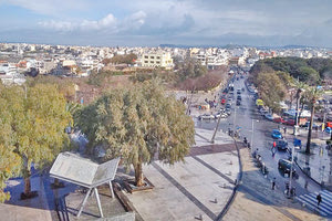 στην πλατεία Ελευθερίας