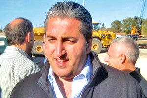 Μιχάλης Μπούσης