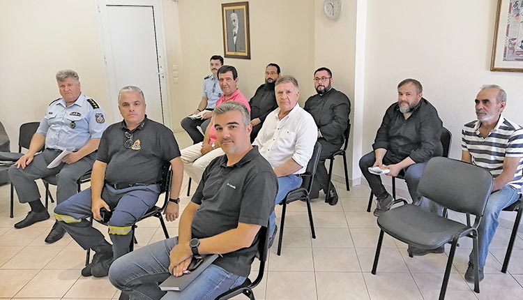 ευρεία σύσκεψη που πραγματοποιήθηκε χθες,  στο Δημοτικό Κατάστημα Αρκαλοχωρίου με πρωτοβουλία του Δημάρχου Μινώα Πεδιάδας Μανώλη Φραγκάκη για το προσκύνημα στην Αγία Μαρίνα στην Βόνη