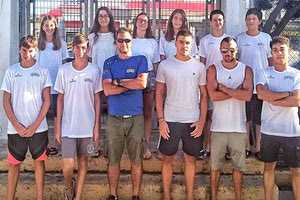 Με δέκα κολυμβητές και κολυμβήτριες και με την καθοδήγηση του προπονητή τους Γιώργου Θεοφιλίδη,  ο Κολυμβητικός Όμιλος Ηρακλείου