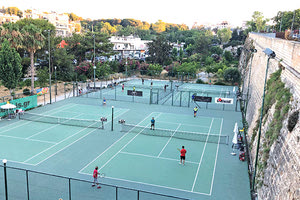 αγώνες τένις στα γήπεδα του “Ηράκλειο” ΟΑΑ στη Δουκός Μποφόρ...