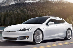 H Tesla motors, πρωτοπόρος εταιρεία του Ελον Μασκ