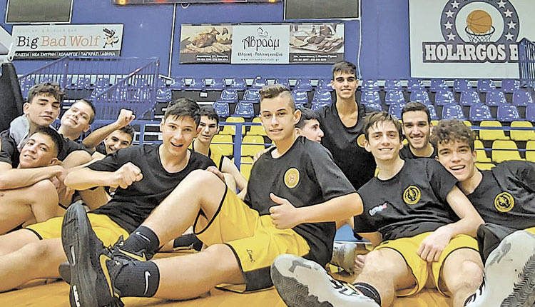 Η ομάδα μπάσκετ παίδων του Εργοτέλη