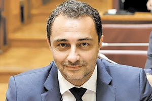 ο βουλευτής ΝΔ Ηρακλείου κ. Μάξιμος Σενετάκης.