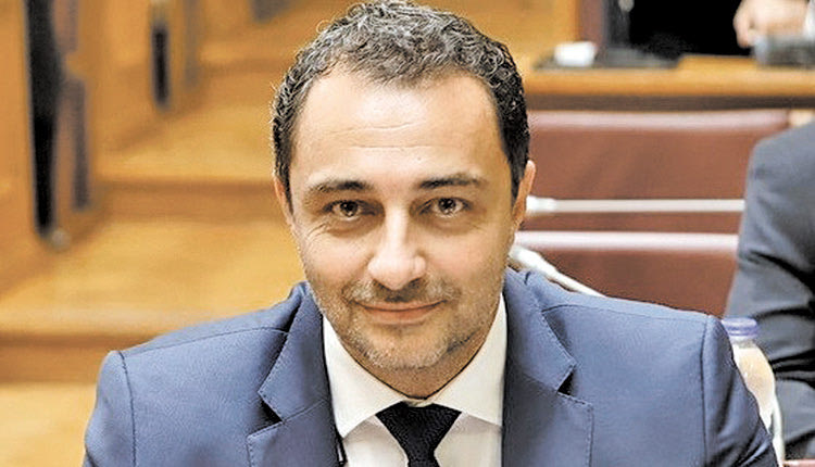 ο βουλευτής ΝΔ Ηρακλείου κ. Μάξιμος Σενετάκης.