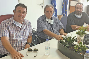 Το Εργατικό Κέντρο Ηρακλείου και σε συνεργασία με τα υπόλοιπα Εργατικά Κέντρα Κρήτης  και Ρόδου καθώς και την ΓΣΕΕ για τους εποχικά εργαζόμενους