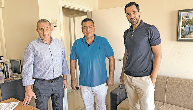 Η εγκατάσταση ταχυφορτιστών στα πρατήρια καυσίμων, αποτέλεσε θέμα της συνάντησης του βουλευτή Ηρακλείου ΣΥΡΙΖΑ Σωκράτη Βαρδάκη, με εκπροσώπους πρατηριούχων εμπόρων καυσίμων.