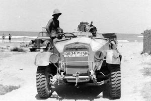 Η φωτογραφία της ημέρας: Καλοκαίρι 1941, Γερμανοί σε βρετανικό όχημα -λάφυρο πιθανώς στον Καρτερό.