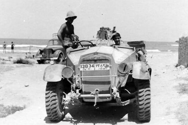 Η φωτογραφία της ημέρας: Καλοκαίρι 1941, Γερμανοί σε βρετανικό όχημα -λάφυρο πιθανώς στον Καρτερό.