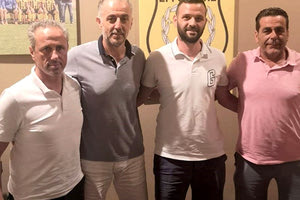 Οι κ. Σουτζής, Ταουσιάνης, Γουνελάς με τον τεχνικό διευθυντή κ. Λαμπράκη