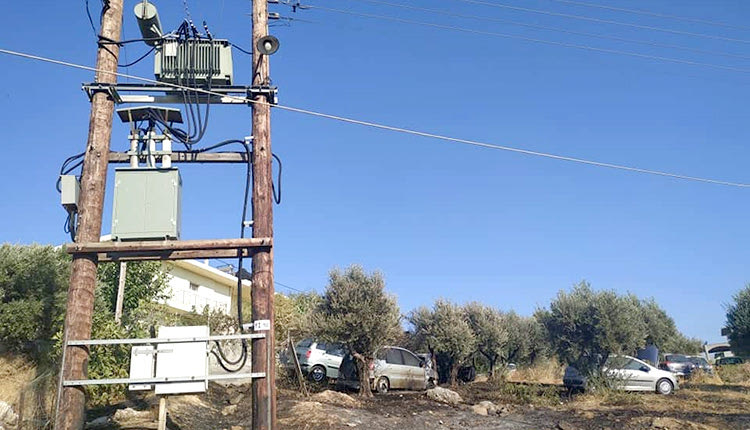 “Ύποπτοι” οι πυλώνες της ΔΕΔΔΗΕ για τις πυρκαγιές στα Δύο Αοράκια