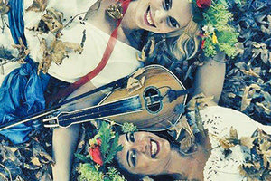 “Τα πλουμιστά παραμύθια για νεράιδες και παλικάρια“ μια θεματική παράσταση αφήγησης: Ευαγγελία Ορφανουδάκη - Μαρία Σκουλά