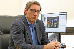 Ο δρ. Δημήτρης Πλεξουσάκης