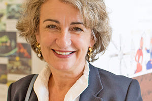 Η καθηγήτρια Τζελίνα Χαρλαύτη,  διευθύντρια του Ινστιτούτου Μεσογειακών Σπουδών του Ιδρύματος Τεχνολογίας και Έρευνας και επικεφαλής του Κέντρου Ναυτιλιακής Ιστορίας του Ινστιτούτου