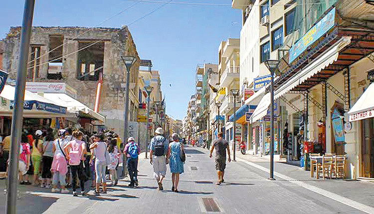 25ης Αυγούστου κόσμος