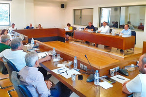 Στα Πεζά συνεδρίασε η ΠΕΔ Κρήτης