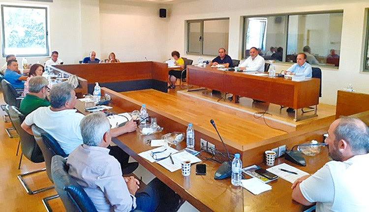 Στα Πεζά συνεδρίασε η ΠΕΔ Κρήτης