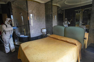 Θέλουν τα Covid hotels εκτός Χερσονήσου