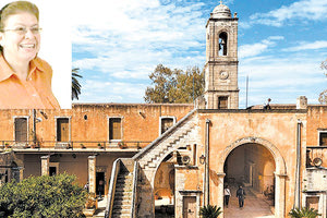 ΜΕΝΔΩΝΗ-ΑΡΝΑΟΥΤΑΚΗΣ: Υπογράφεται η σύμβαση στην Αγ. Τριάδα Χανίων για την προστασία της ιστορικής Μονής