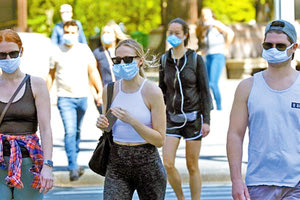 με μάσκες στην εποχή του νέου κορονοϊού