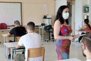 άνοιγμα των σχολείων με μάσκες