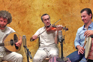 Συναυλία  παραδοσιακής μουσικής με τον Μανόλη Παπαδάκη με τίτλο «Οι μουσικές της Κρήτης»